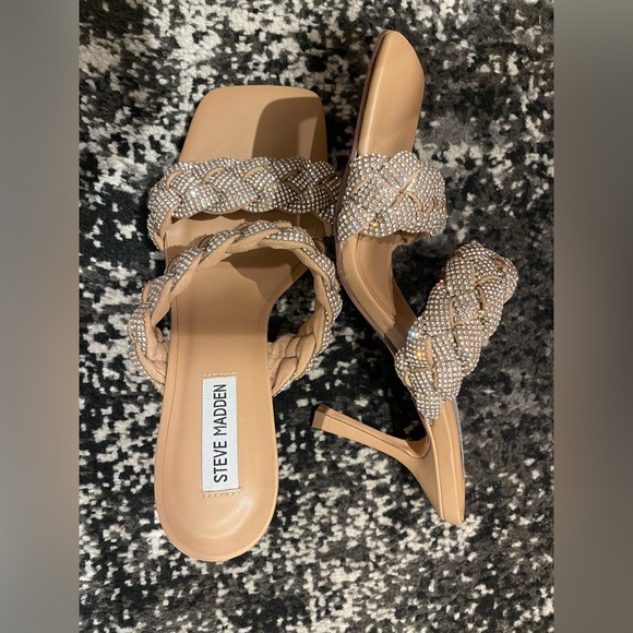 STEVE MADDEN | tan bejeweled heels size 9.5 never worn - Picture 6 of 6